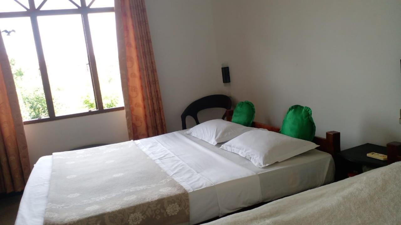 Elephant Safari Lodge Sigiriya Junction هاباران المظهر الخارجي الصورة