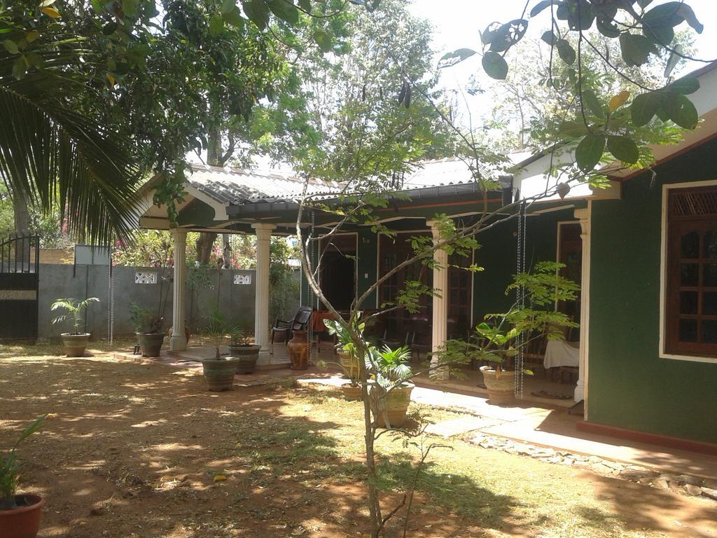 Elephant Safari Lodge Sigiriya Junction هاباران المظهر الخارجي الصورة