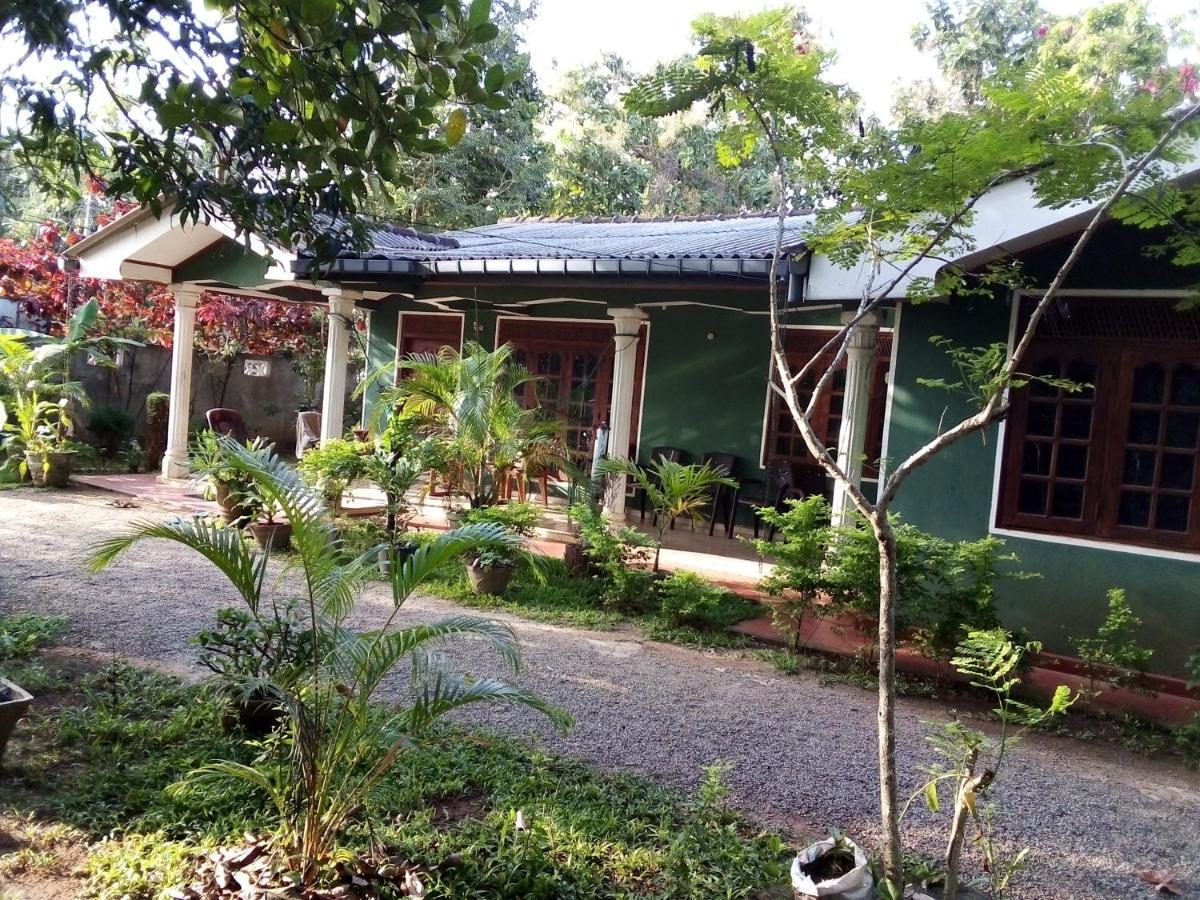 Elephant Safari Lodge Sigiriya Junction هاباران المظهر الخارجي الصورة